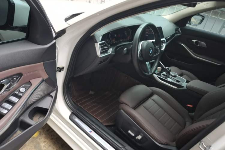 Used BMW 3 Series 2021 320Li M Sport Package Driver Seat