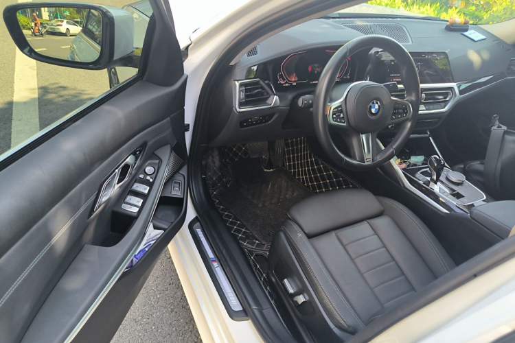 Used BMW 3 Series 2021 Restyled 325Li M Sport Package Driver Seat