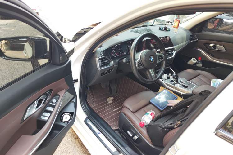 Used BMW 3 Series 2021 325Li M Sport Shadowline Package Driver Seat
