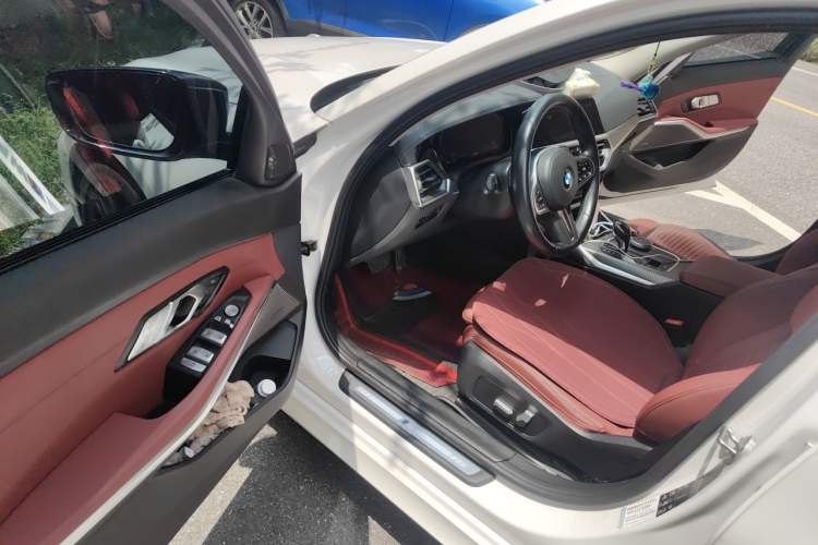 Used BMW 3 Series 2021 Restyled 330Li xDrive M Sport Night Edition Package Driver Seat