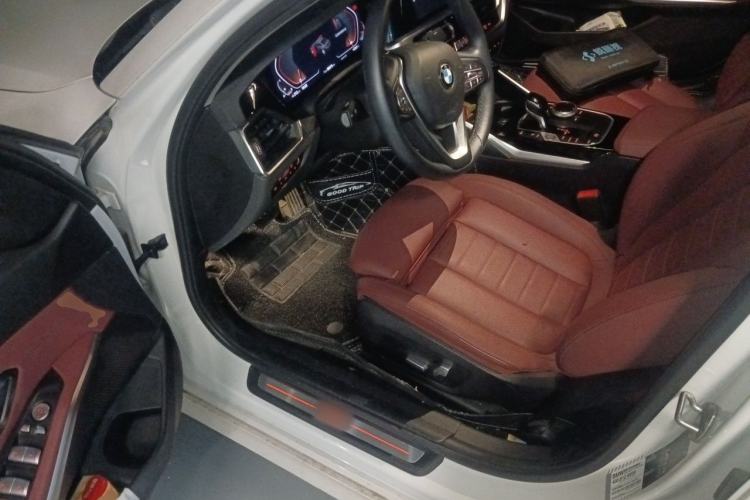 Used BMW 3 Series 2021 Restyled 320i Sport Package Driver Seat