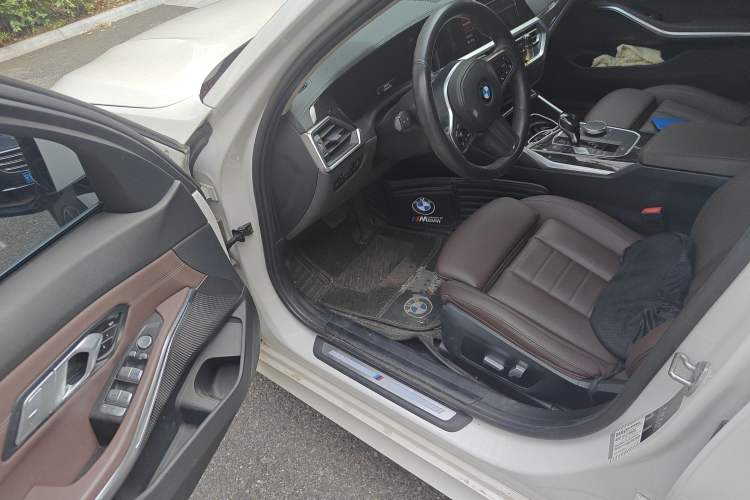 Used BMW 3 Series 2021 Restyled 325Li M Sport Package Driver Seat