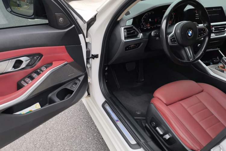 Used BMW 3 Series 2021 325Li M Sport Shadowline Package Driver Seat