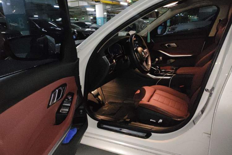 Used BMW 3 Series 2021 Second Facelift 320Li M Sport Package Driver Seat