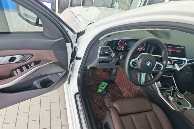 Used BMW 3 Series 2021 Second Facelift 325Li M Sport Package Driver Seat