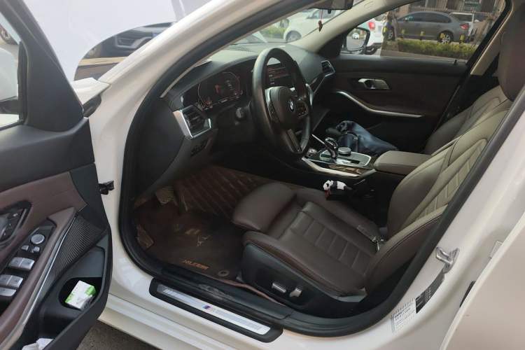 Used BMW 3 Series 2021 Restyled 325Li M Sport Package Driver Seat