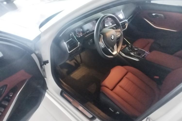 Used BMW 3 Series 2021 320i Sport Package Driver Seat