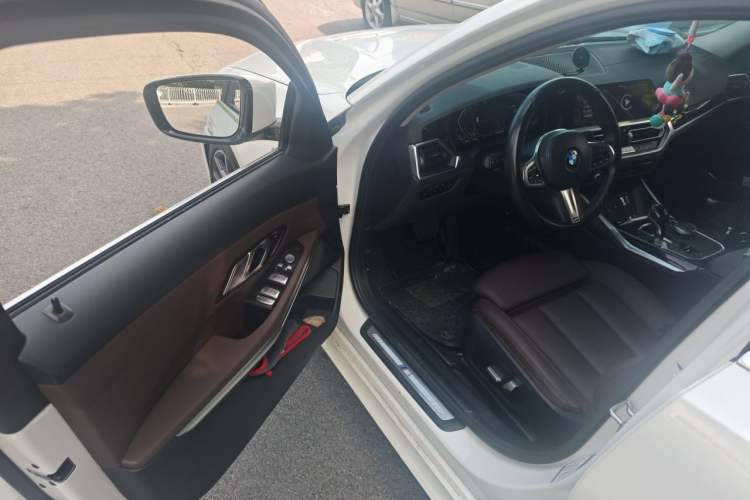 Used BMW 3 Series 2021 Restyled 325Li M Sport Package Driver Seat