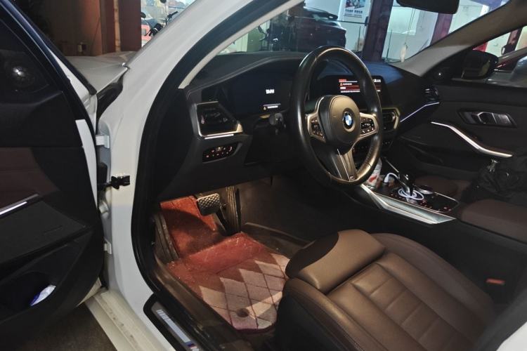 Used BMW 3 Series 2021 325Li M Sport Shadowline Package Driver Seat