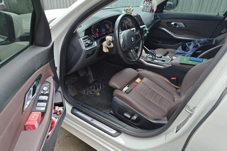 Used BMW 3 Series 2021 Restyled 325Li M Sport Package Driver Seat