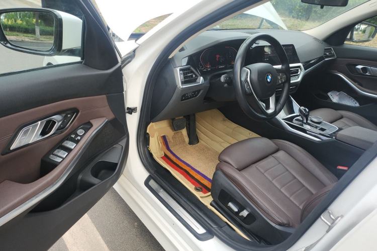 Used BMW 3 Series 2021 Restyled 320i Sport Package Driver Seat