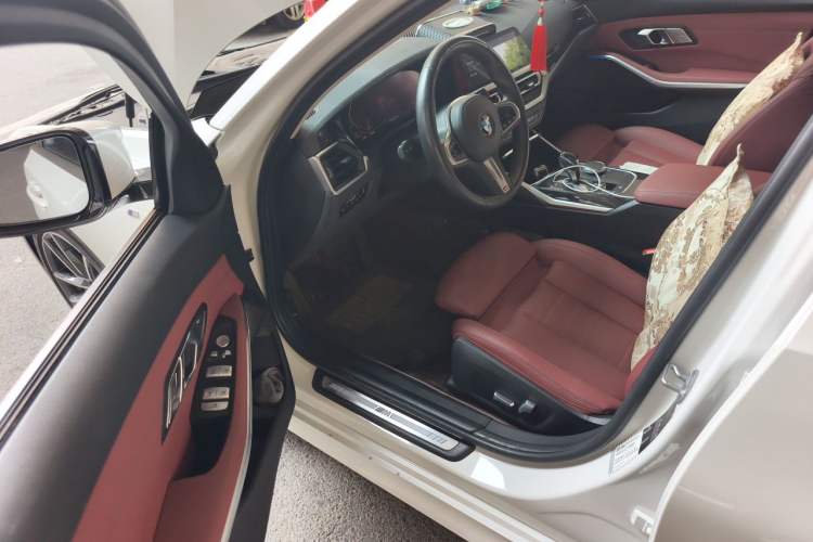 Used BMW 3 Series 2021 320Li M Sport Package Driver Seat