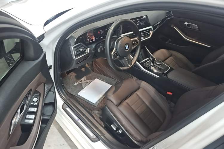 Used BMW 3 Series 2021 Facelifted 320Li M Sport Package Driver Seat