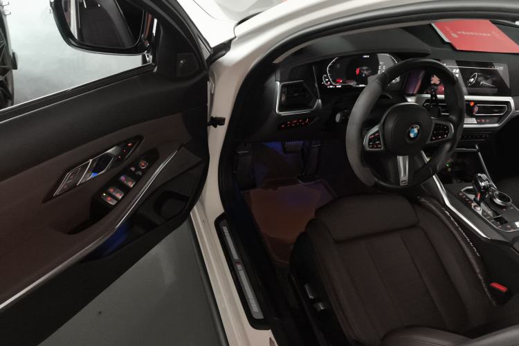 Used BMW 3 Series 2021 325Li M Sport Shadowline Package Driver Seat