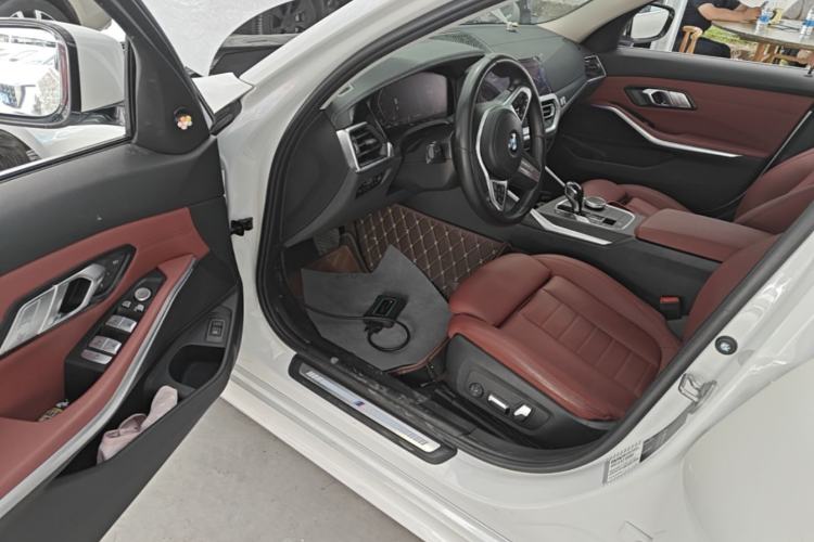 Used BMW 3 Series 2021 325i M Sport Package Driver Seat