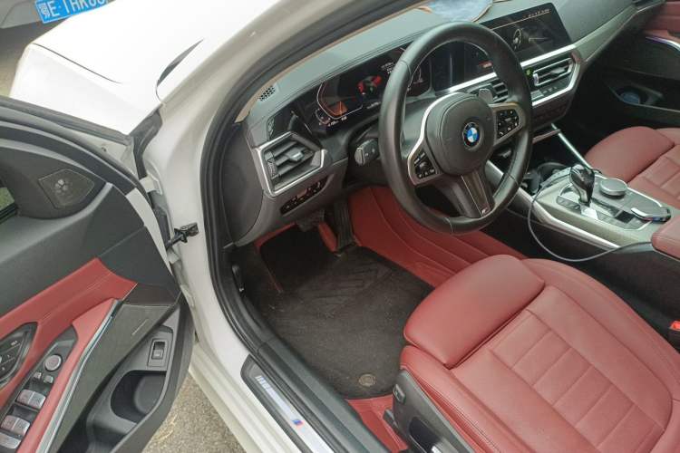 Used BMW 3 Series 2021 Second Facelift 325i M Sport Night Edition Package Driver Seat