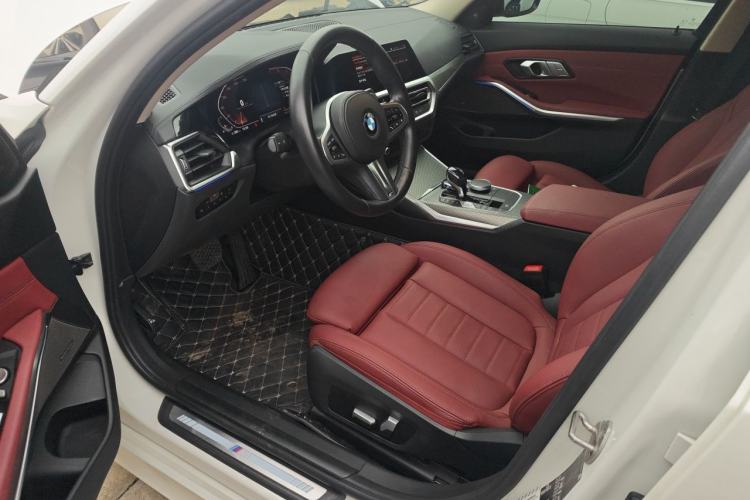 Used BMW 3 Series 2021 Restyled 325i M Sport Night Edition Package Driver Seat