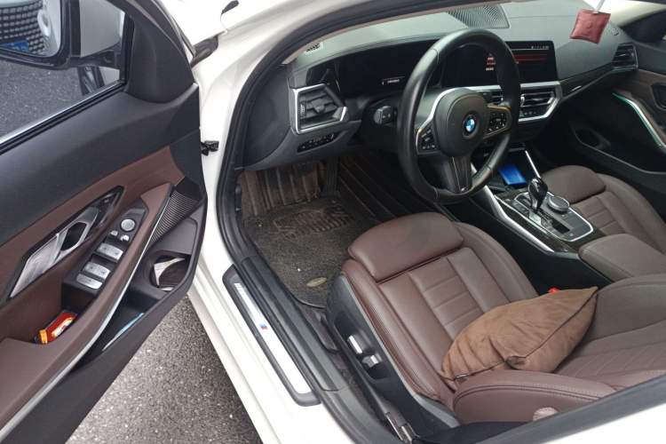 Used BMW 3 Series 2021 Restyled 325Li M Sport Package Driver Seat