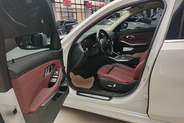 Used BMW 3 Series 2021 Restyled 325Li M Sport Package Driver Seat