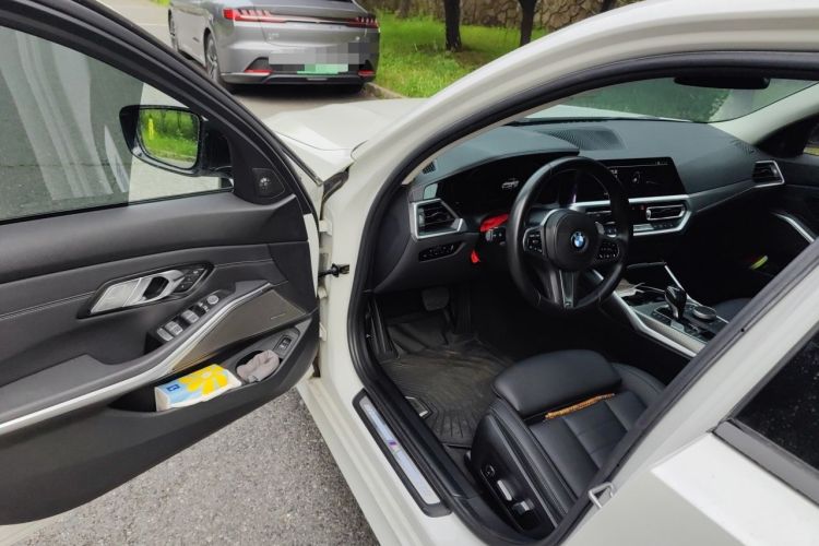 Used BMW 3 Series 2021 325Li M Sport Shadowline Package Driver Seat