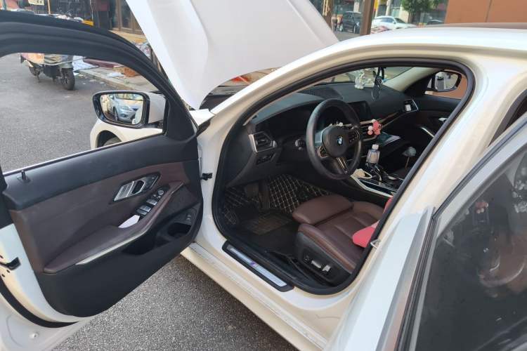 Used BMW 3 Series 2021 320Li M Sport Package Driver Seat