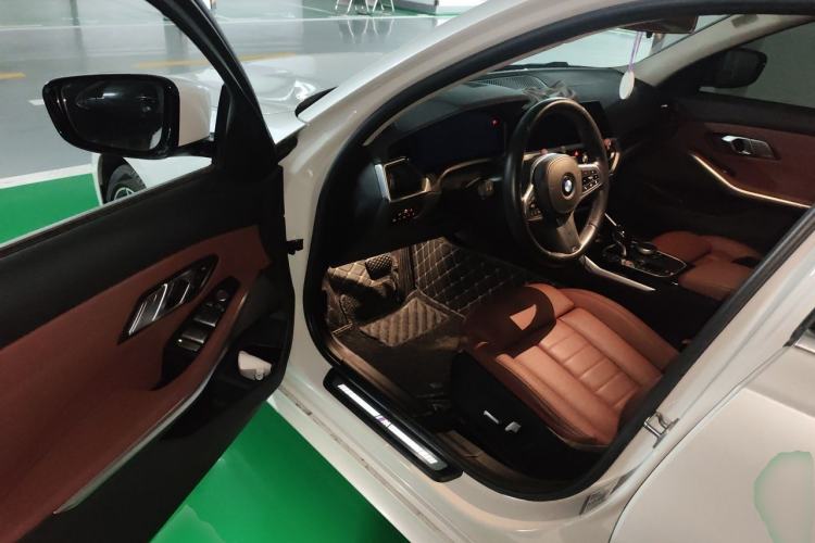 Used BMW 3 Series 2021 320Li M Sport Package Driver Seat