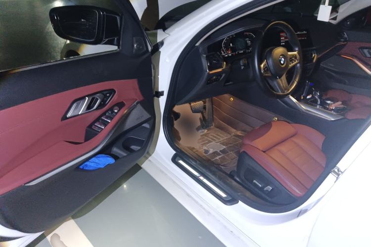 Used BMW 3 Series 2021 Restyled 325i M Sport Night Edition Package Driver Seat
