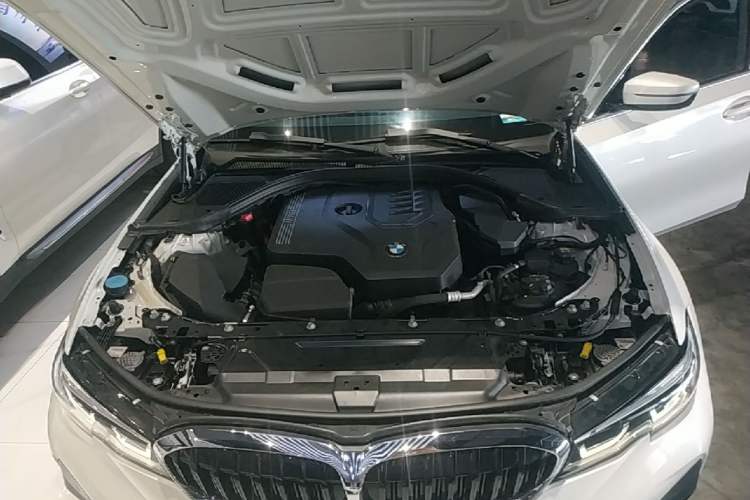 Used BMW 3 Series 2021 320Li M Sport Package Engine Bay