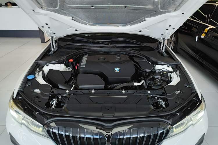 Used BMW 3 Series 2021 325Li M Sport Package Engine Bay