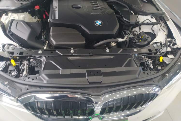 Used BMW 3 Series 2021 Restyled 325Li M Sport Package Engine Bay
