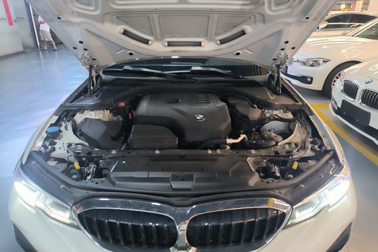 Used BMW 3 Series 2021 Restyled 325i M Sport Package Engine Bay