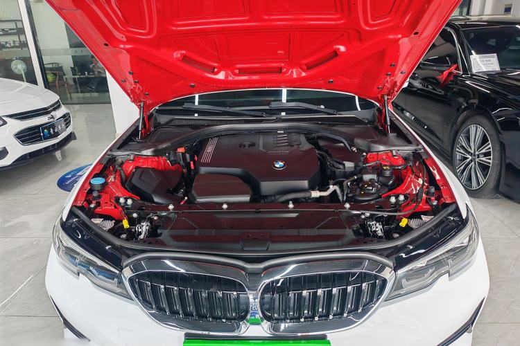 Used BMW 3 Series 2021 320i Sport Package Engine Bay