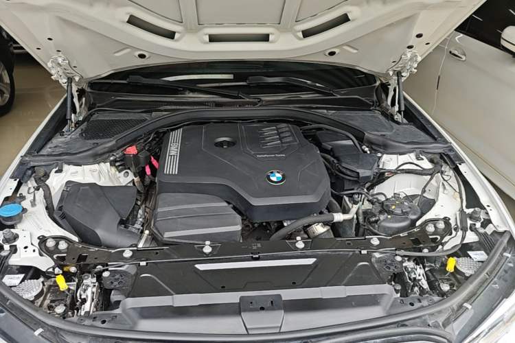 Used BMW 3 Series 2021 Second Facelift 325i M Sport Package Engine Bay
