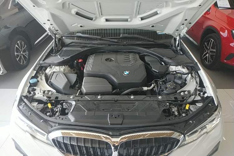 Used BMW 3 Series 2021 320Li M Sport Package Engine Bay