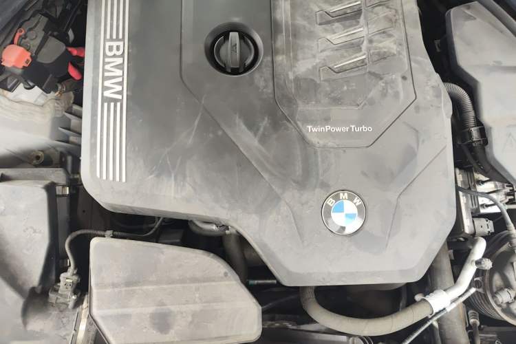 Used BMW 3 Series 2021 Second Facelift 320i Sport Package Engine Bay