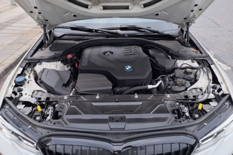 Used BMW 3 Series 2021 325Li M Sport Shadowline Package Engine Bay