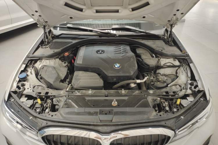 Used BMW 3 Series 2021 Second Facelift 325Li M Sport Package Engine Bay