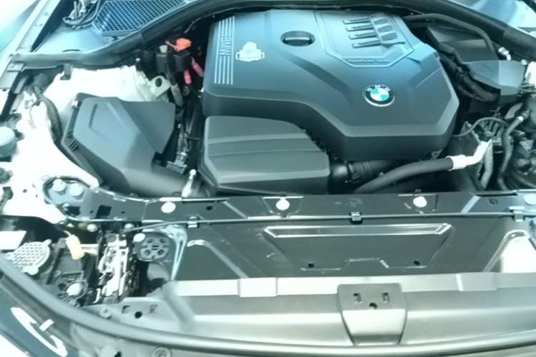 Used BMW 3 Series 2021 320Li M Sport Package Engine Bay