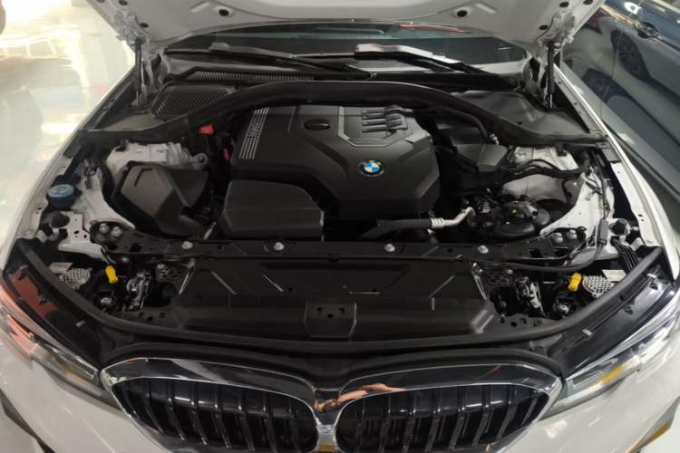 Used BMW 3 Series 2021 Facelifted 320Li M Sport Package Engine Bay