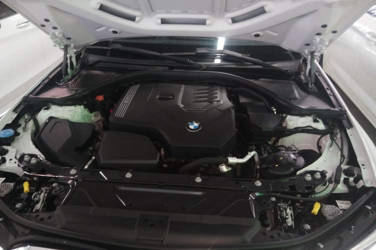 Used BMW 3 Series 2021 Second Facelift 320Li M Sport Package Engine Bay