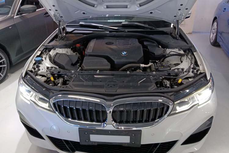 Used BMW 3 Series 2021 Restyled 325Li M Sport Package Engine Bay