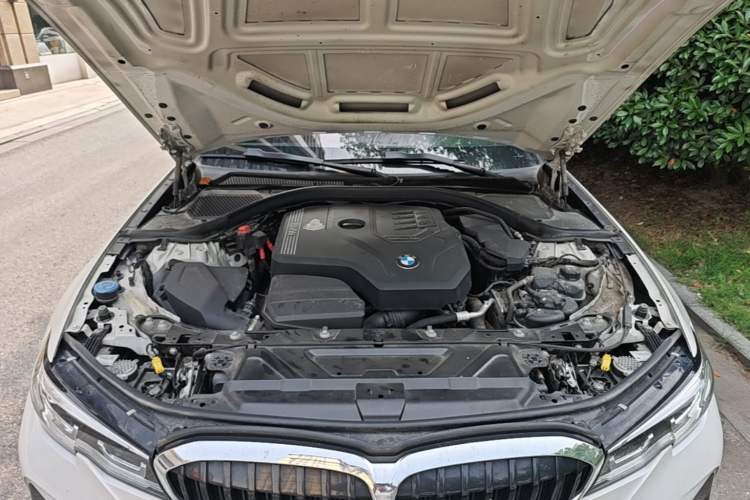 Used BMW 3 Series 2021 325i M Sport Package Engine Bay