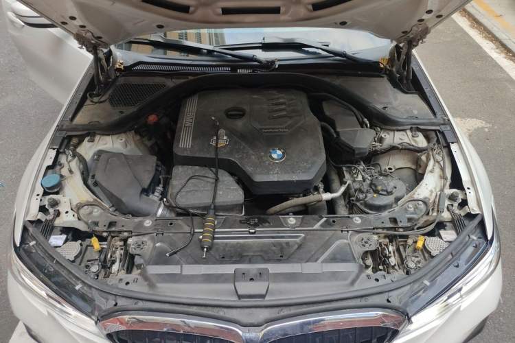 Used BMW 3 Series 2021 Second Facelift 320Li M Sport Package Engine Bay