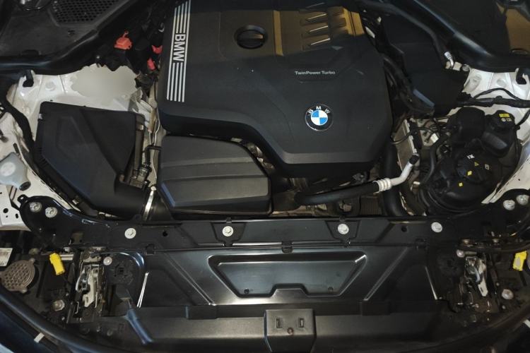 Used BMW 3 Series 2021 325Li M Sport Shadowline Package Engine Bay