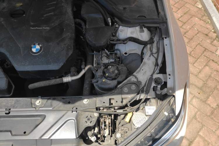Used BMW 3 Series 2021 Restyled 325Li M Sport Package Engine Bay Left