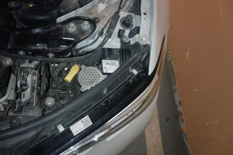 Used BMW 3 Series 2021 Restyled 320i Sport Package Engine Bay Left