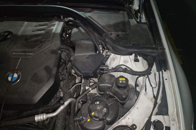 Used BMW 3 Series 2021 325Li M Sport Package Engine Bay Left