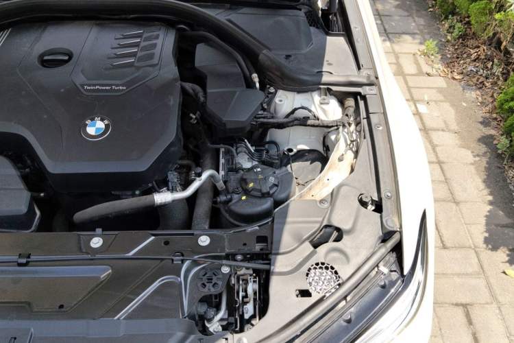 Used BMW 3 Series 2021 Second Facelift 320Li M Sport Package Engine Bay Left