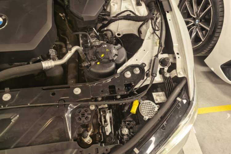 Used BMW 3 Series 2021 Second Facelift 325Li M Sport Package Engine Bay Left