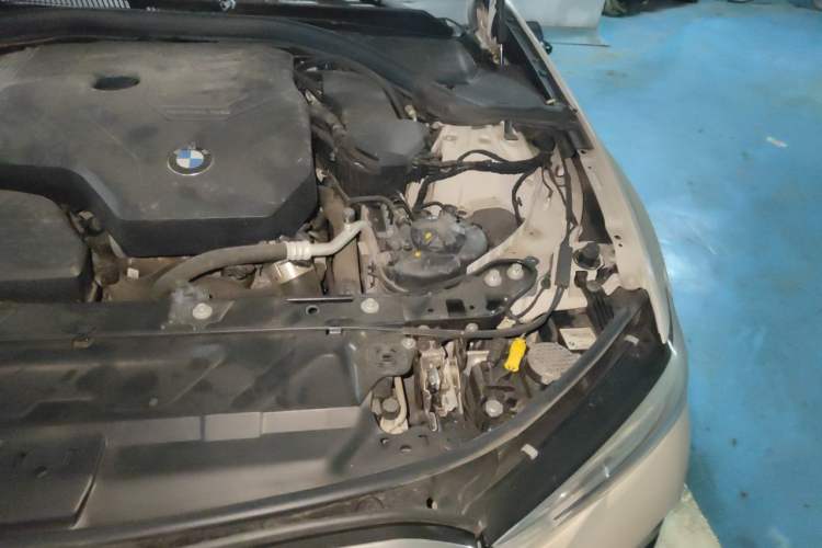 Used BMW 3 Series 2021 Restyled 325Li M Sport Package Engine Bay Left